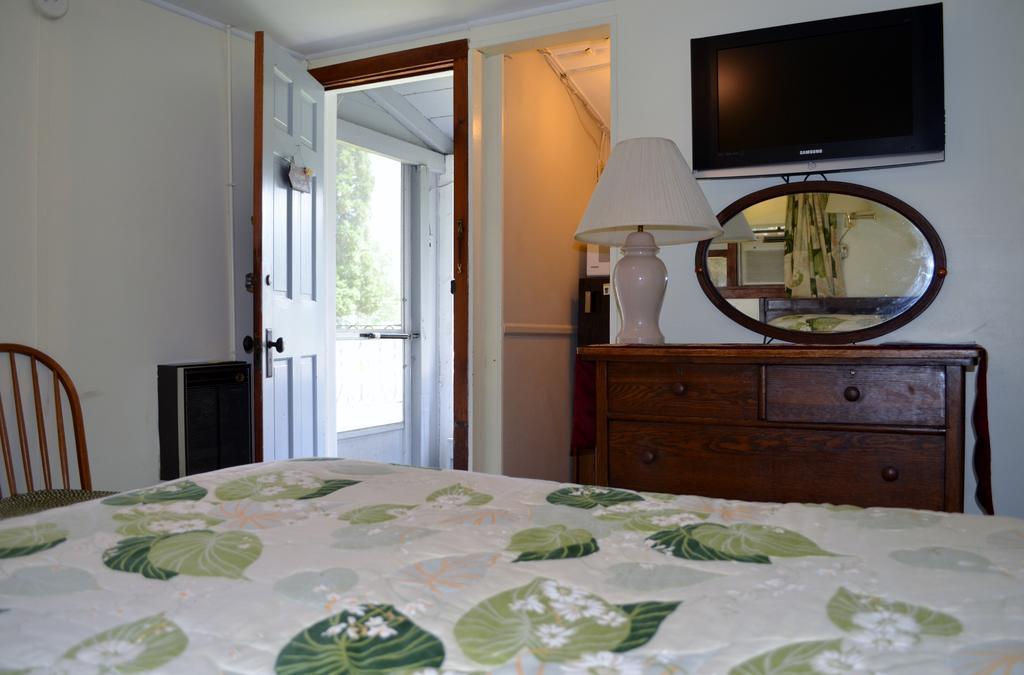 Chamber Lane Motel Round Lake Номер фото