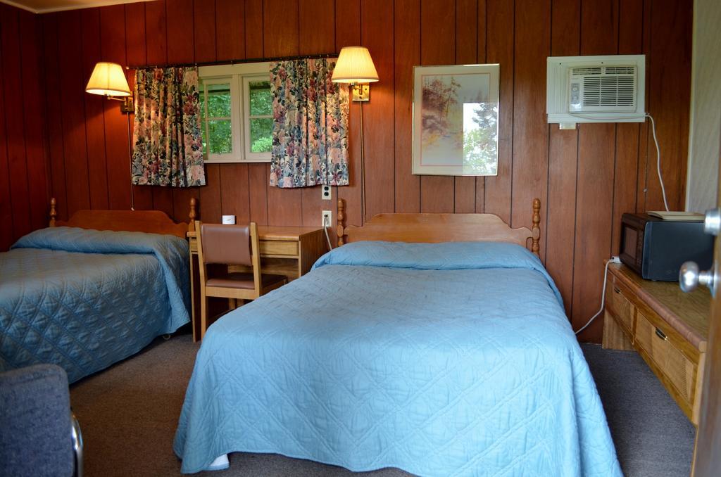 Chamber Lane Motel Round Lake Номер фото